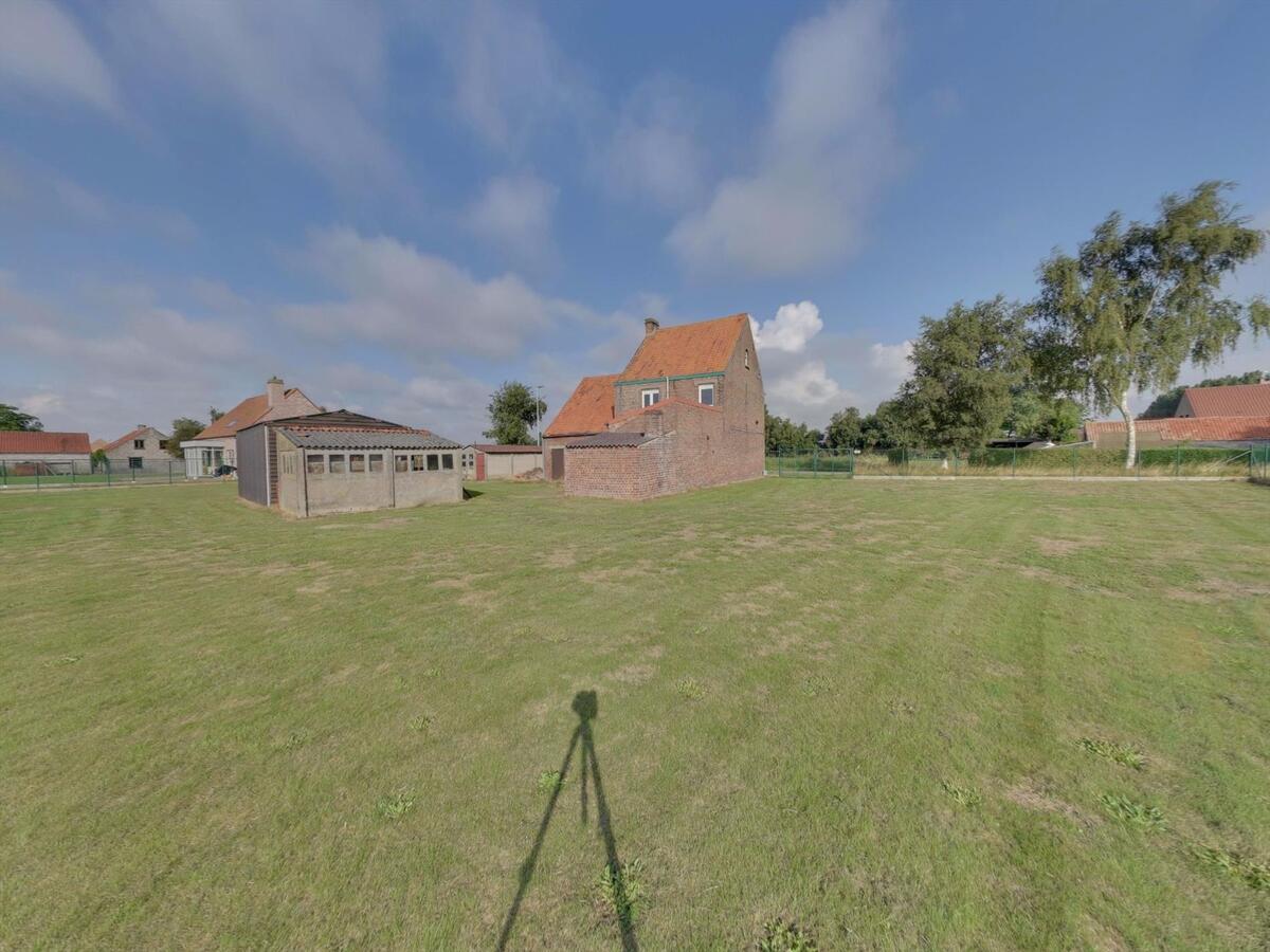 rustig gelegen bouwgrond van 3.408m² 