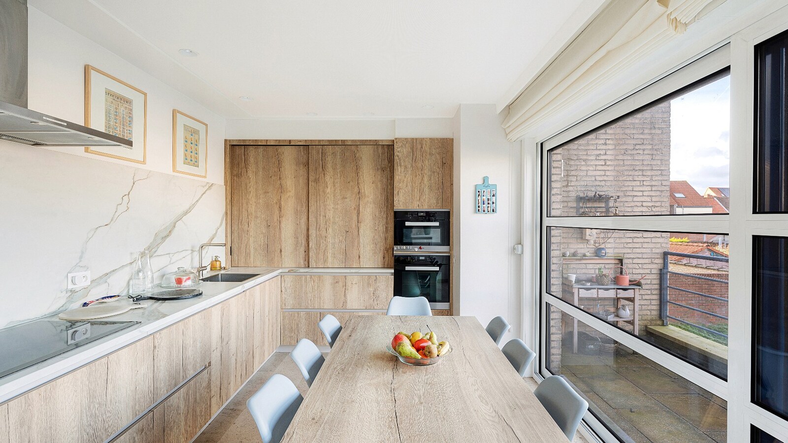 Ruime gezinswoning met inpandige garage en gezellige tuin. 