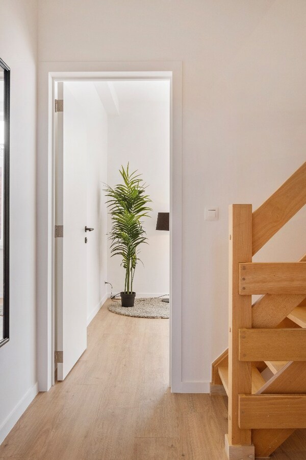 Instapklare ruime woning met tuin nabij de Leie ! *** NONO INSPIRED *** 