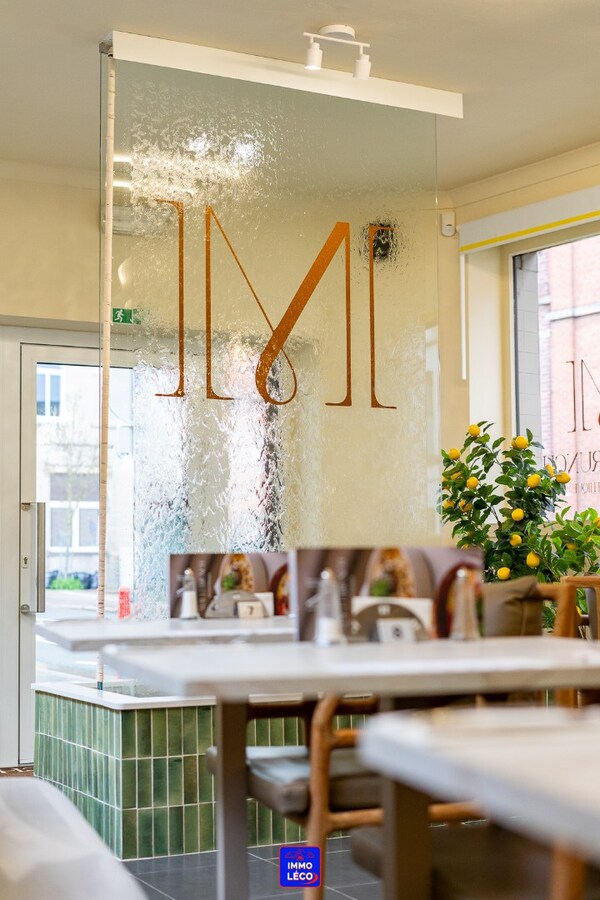 Etablissement prêt à l'emploi entièrement rénové, proche de la Gare, EXCELLENTE OPPORTUNITE ! 