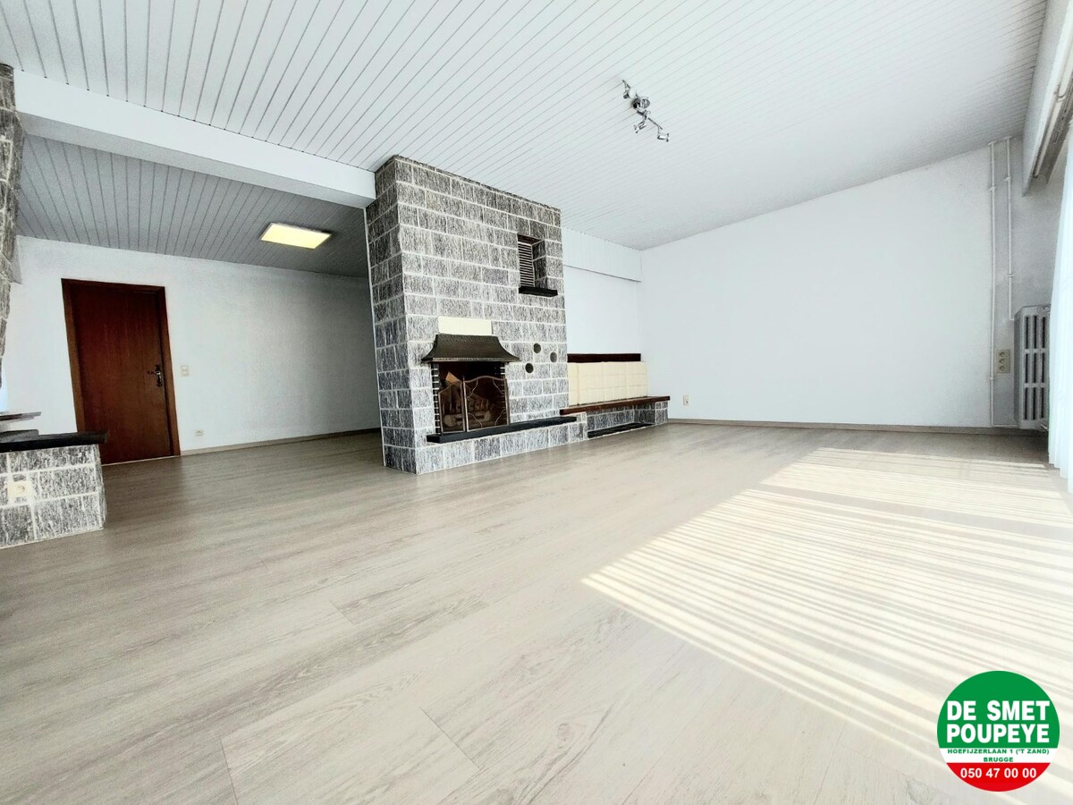 Ruime alleenstaande villa 