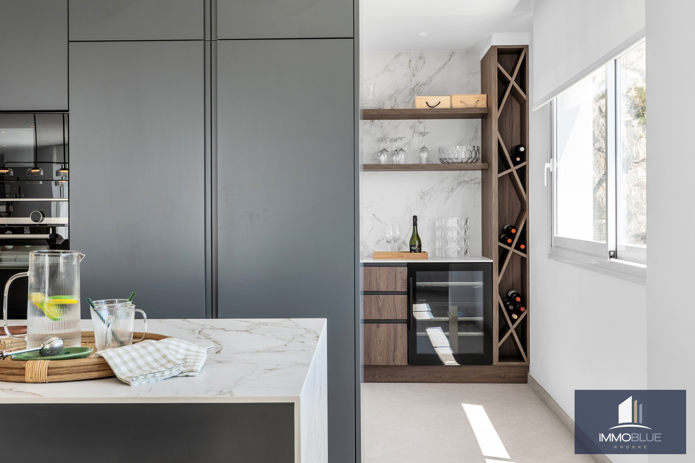 Designvilla met zicht op zee. 