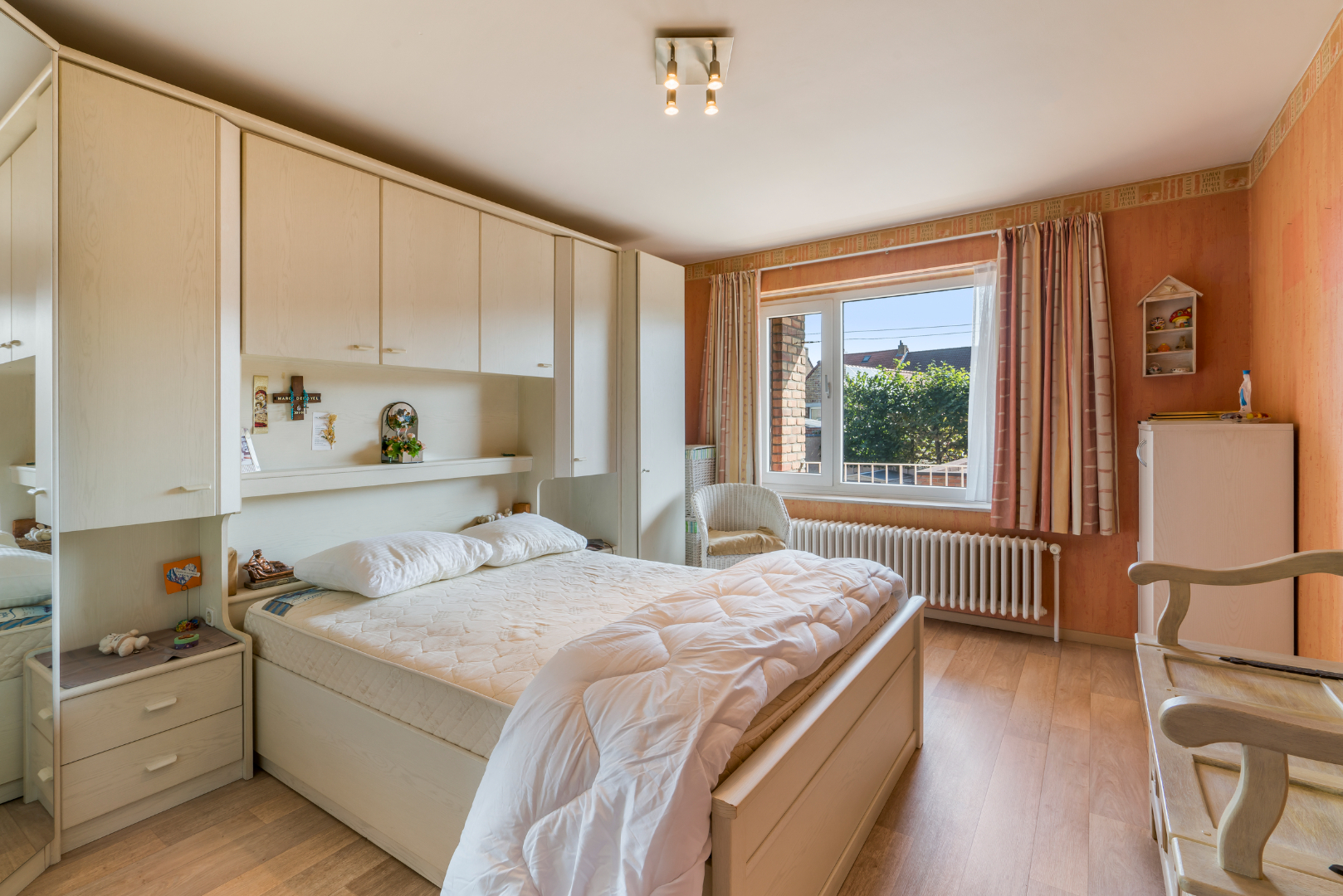 mooi onderhouden 2 slaapkamer appartement 