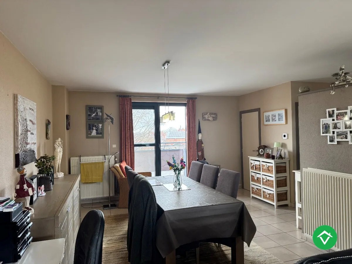 Appartement met 3 slaapkamers ruim terras en garage te Koekelare 