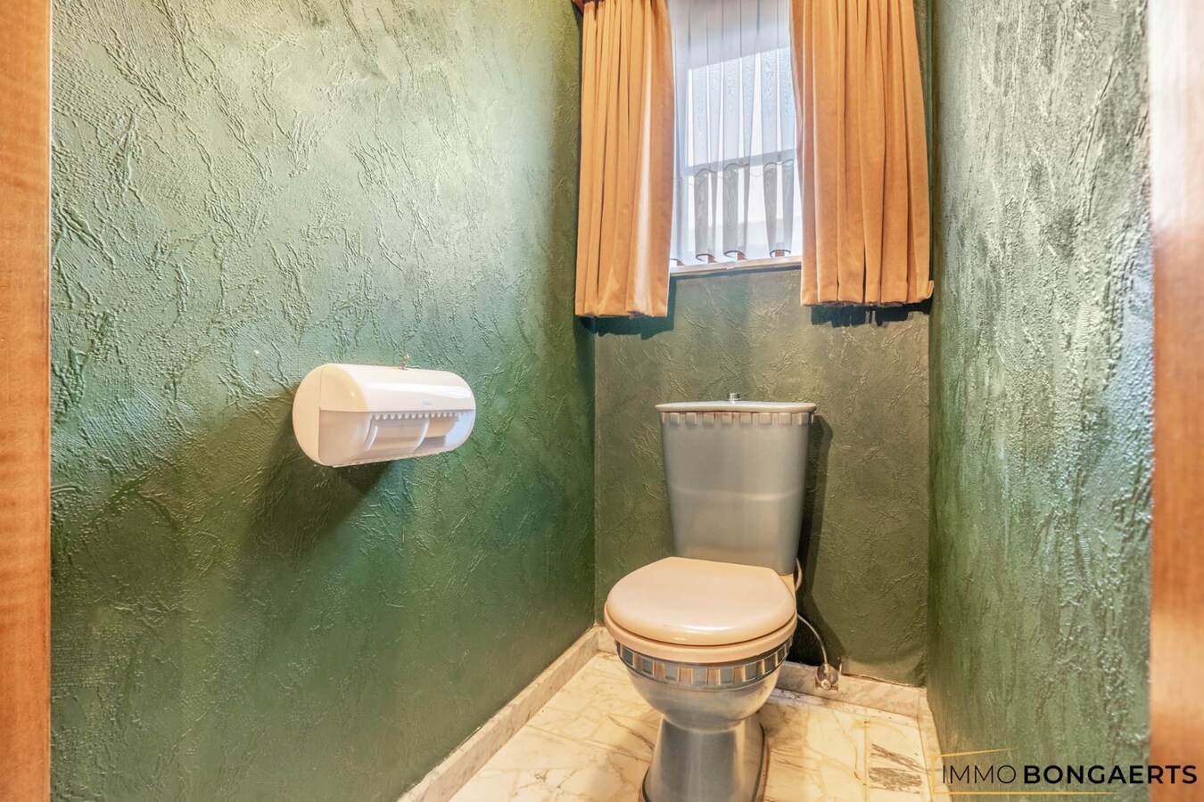 Ruime woning met tuin, terras en drie slaapkamers 