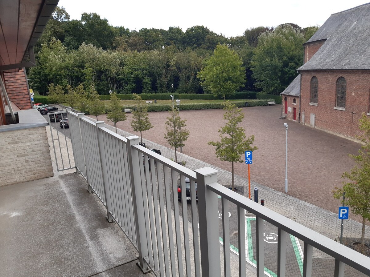 Exceptioneel appartement in hartje Dikkelvenne. 