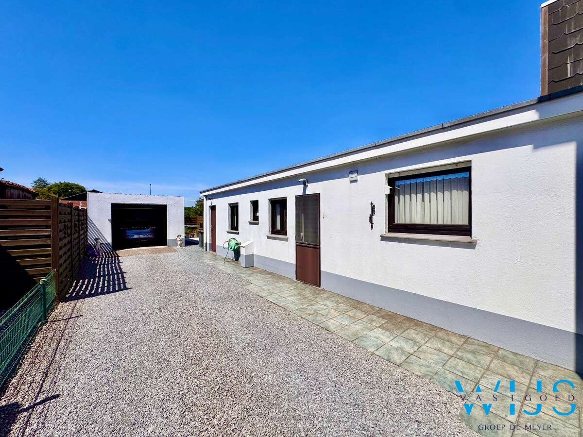 Charmante halfopen woning in Zelzate 