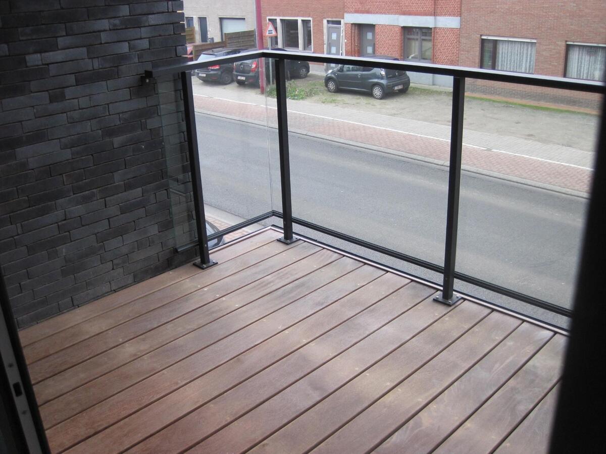 Nieuw appartement !    Kleine residentie met een sterke architectuur. 