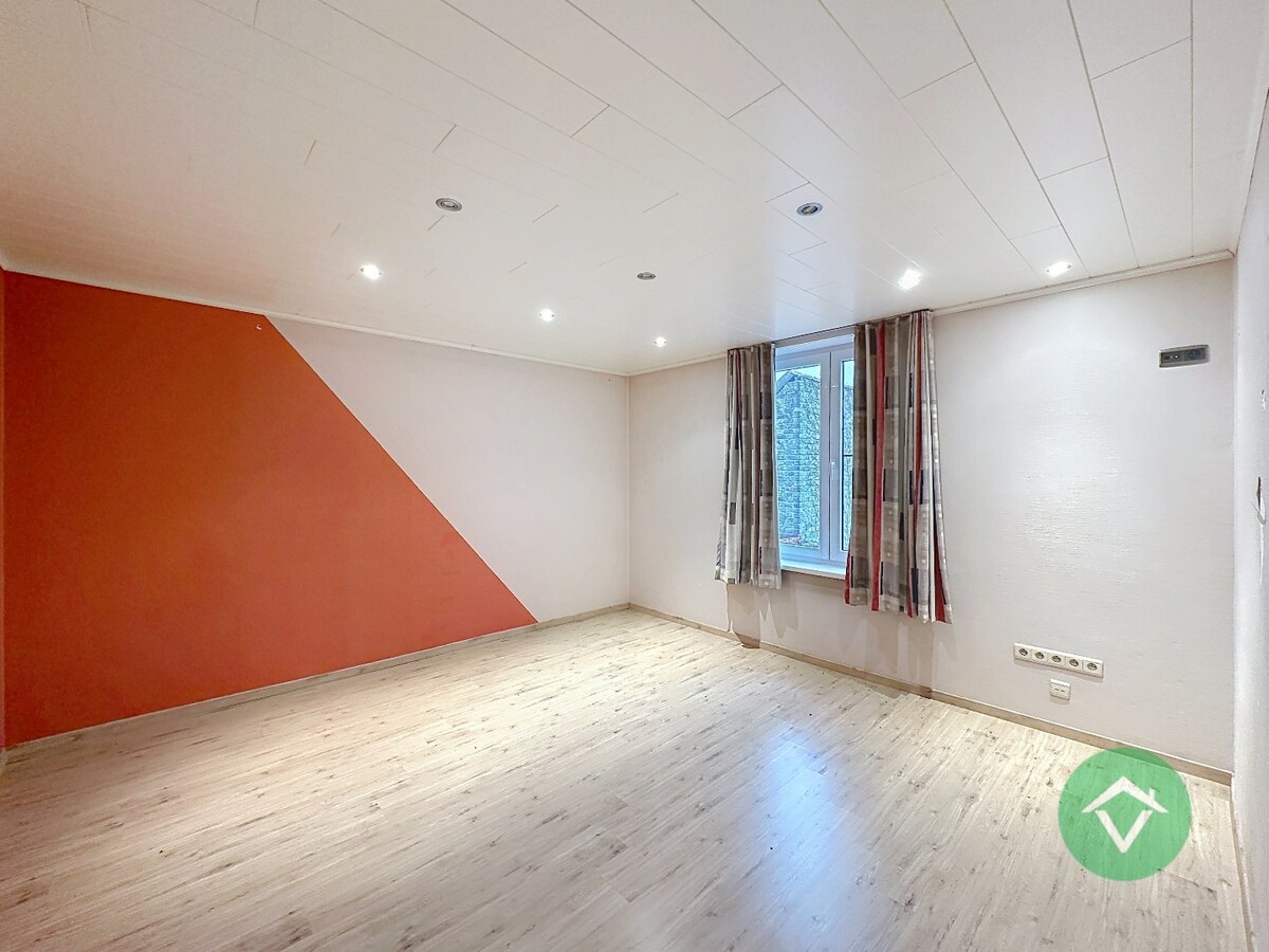 Handelspand met woonst op topligging in Gistel 