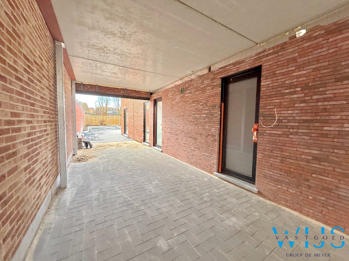 Nieuwbouw gelijkvloers appartement in hartje Ertvelde ! 