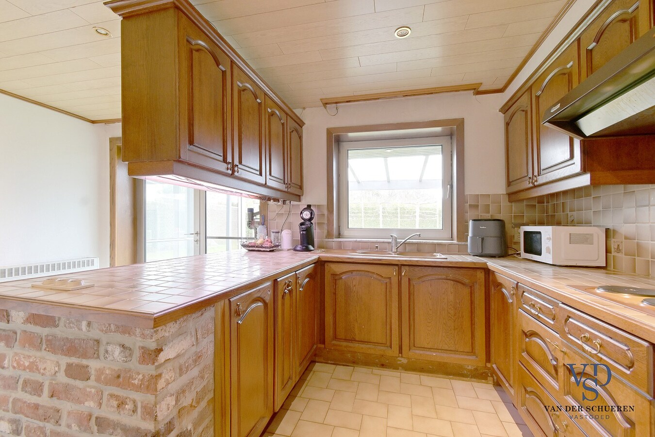 Tijdloze villa in residentiële wijk te Nazareth. 