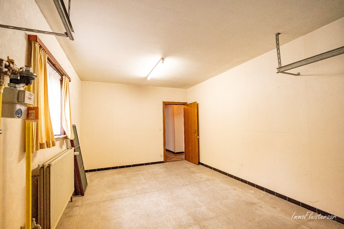 Vrijstaande woning met bijgebouw op 1 ha (Aankoop extra aanpalende ca. 2 ha mogelijk) te Heist-op-den-Berg 