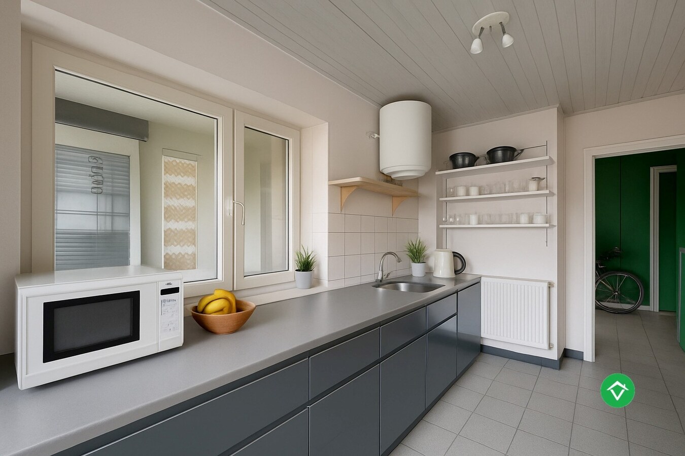 Ruime gezinswoning op perceel van 1126 m²  - tal van mogelijkheden! 