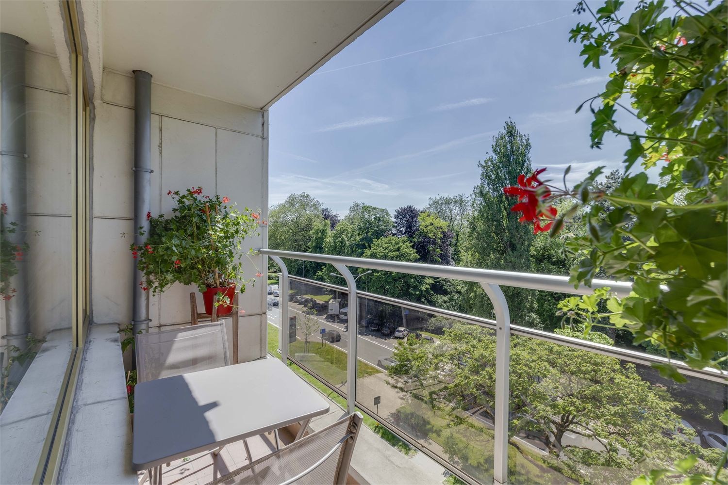 Hoogwaardig appartement met panoramisch zicht op het Citadelpark 