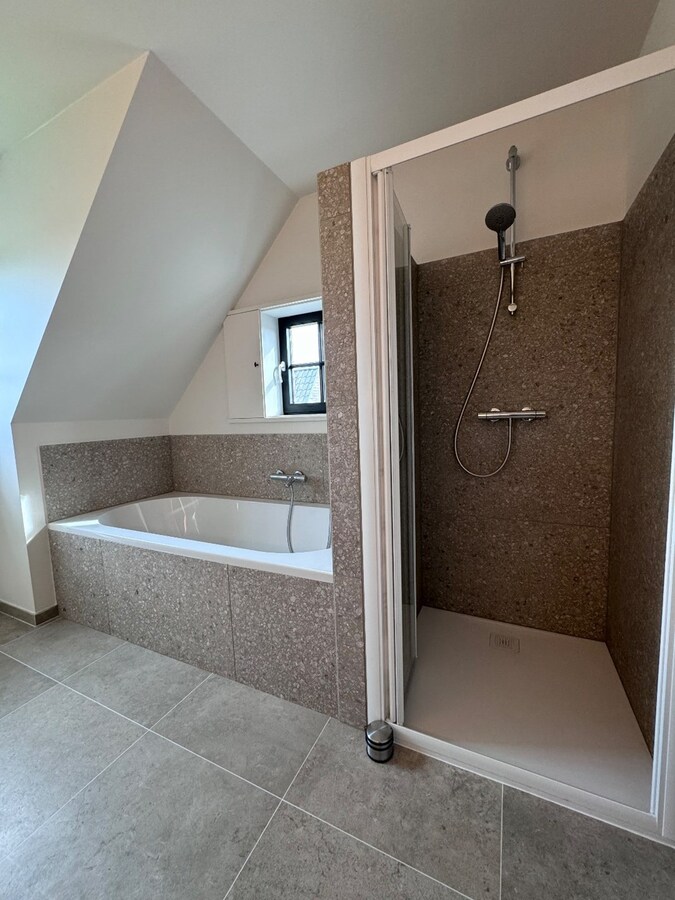 Alleenstaande nieuwbouwwoning te Aartrijke 