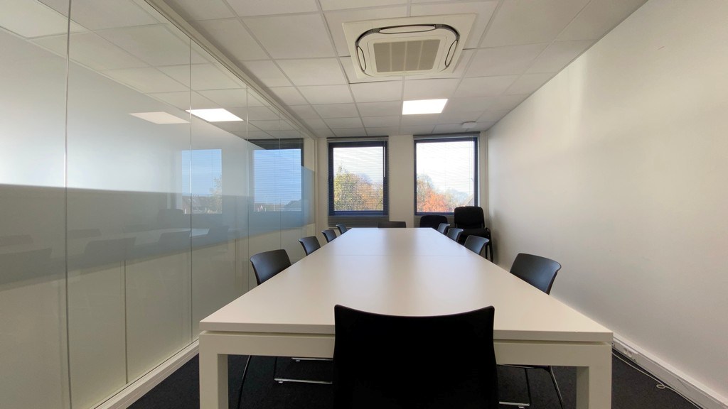 Gemeubelde kantoren in Idola Bedrijvencentrum in Lochristi