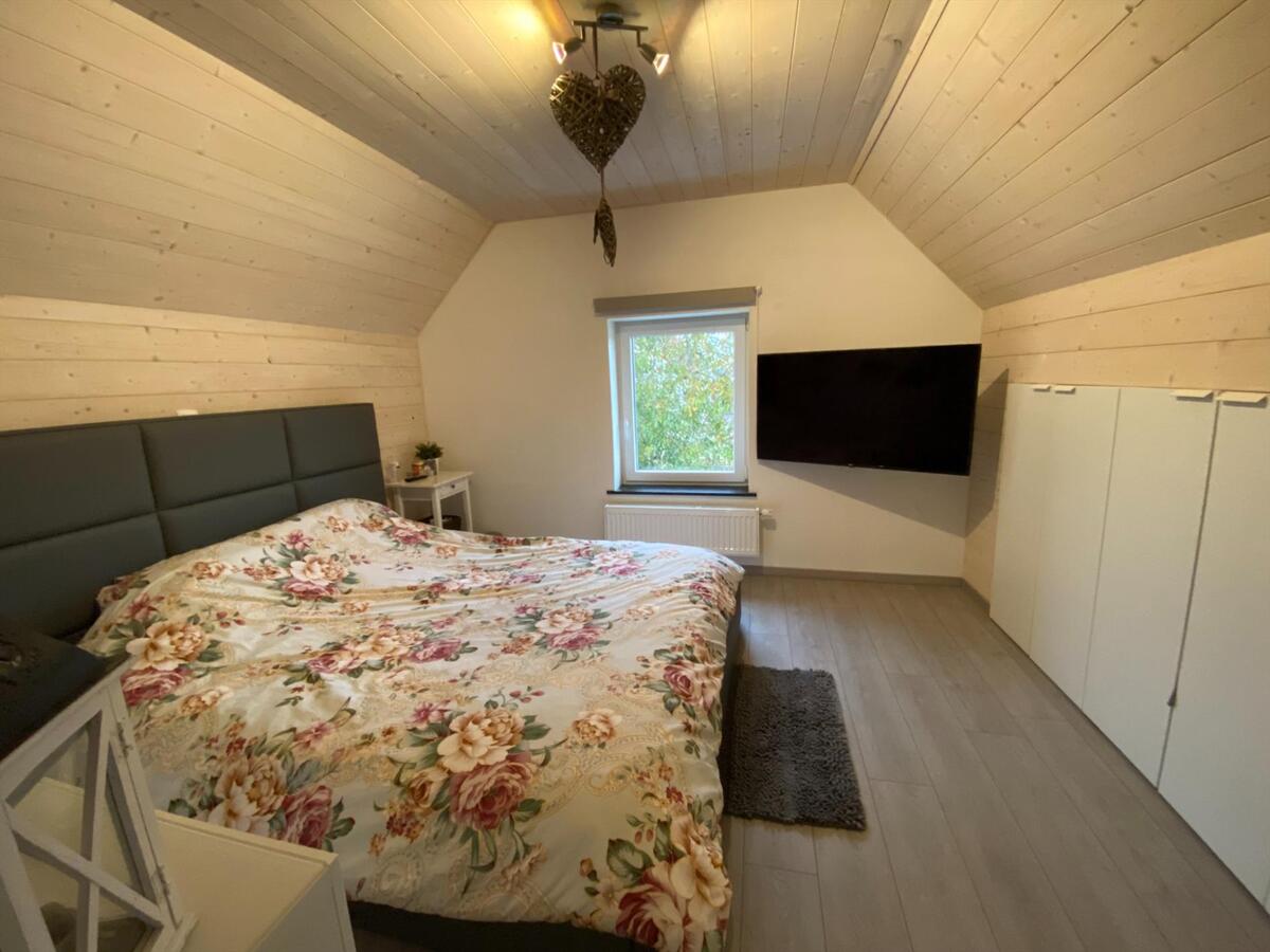 Volledig gerenoveerde, vrijstaande woning met 2 slaapkamers 