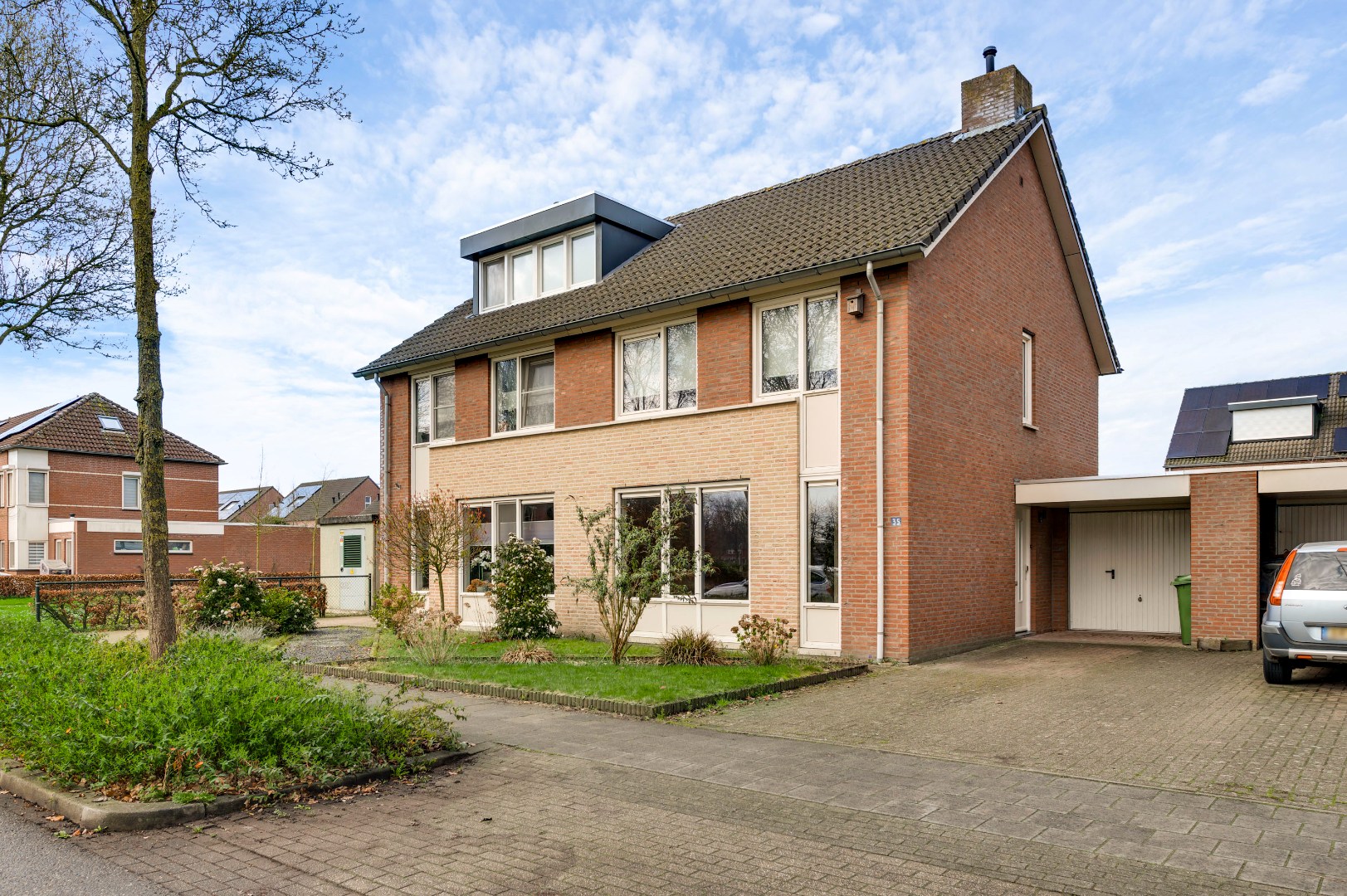 Eengezinswoning te koop in Weert