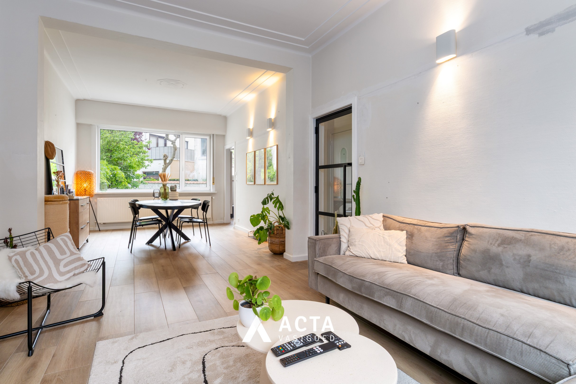 Instapklare stadswoning met drie slaapkamers en tuin 