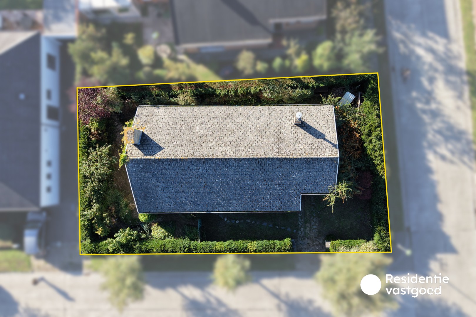 Te renoveren bungalow of bouwgrond op gegeerde ligging in Assebroek 