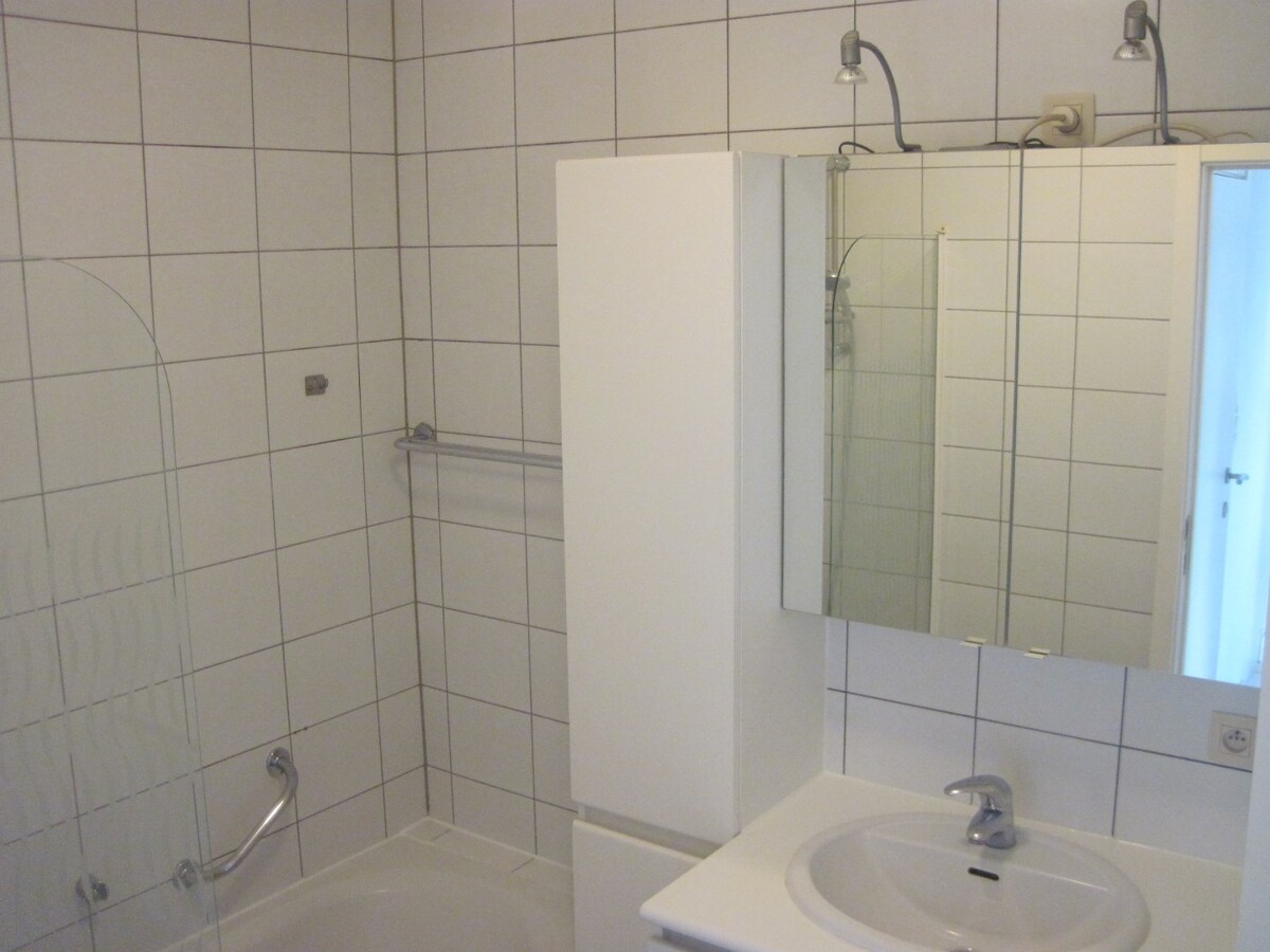 Bijzonder goed gelegen appartement in hartje Gavere - GEEN VASTE KOSTEN ! 