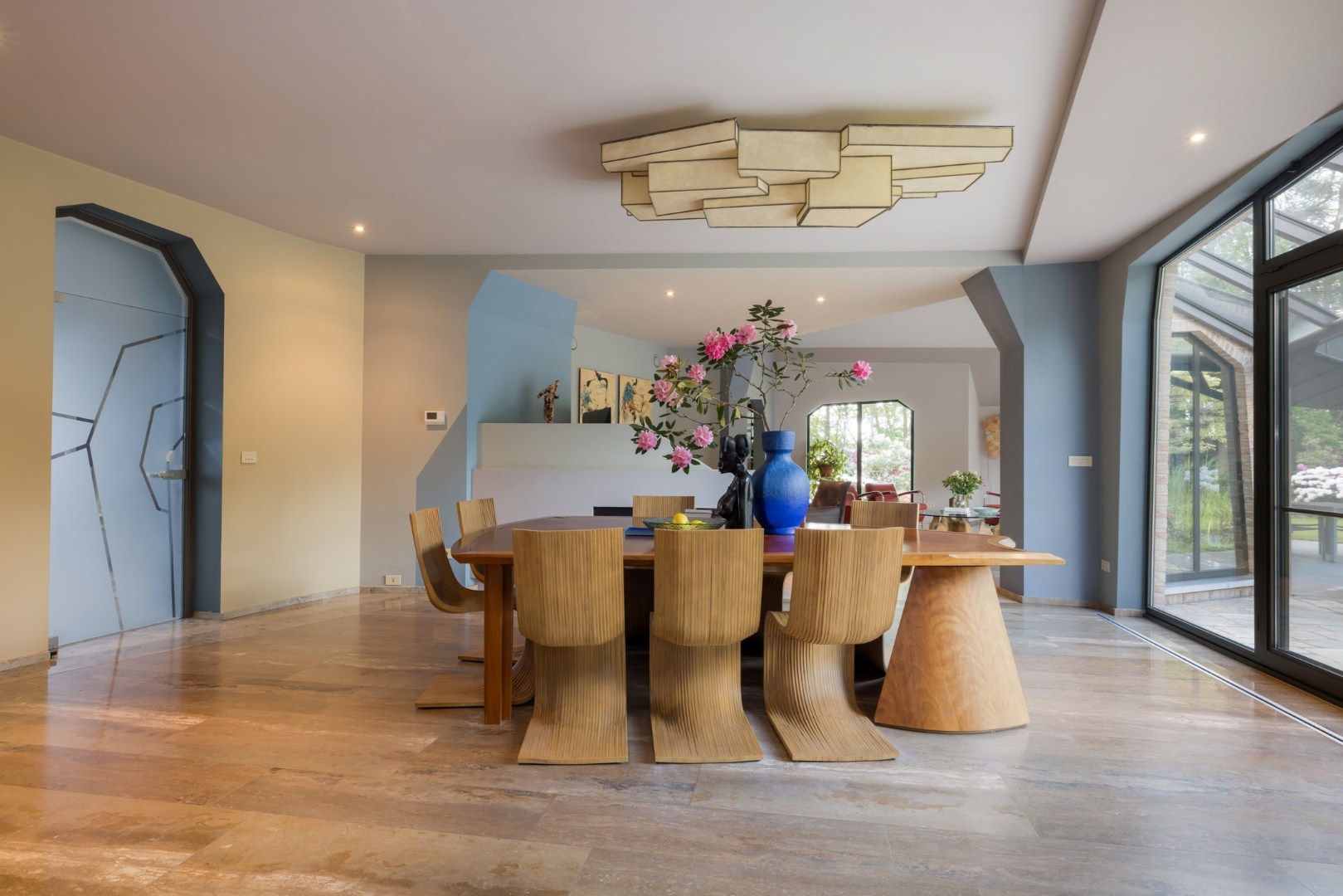 Een uitzonderlijke villa waar architectuur, natuur en kunst in perfecte harmonie samenkomen 