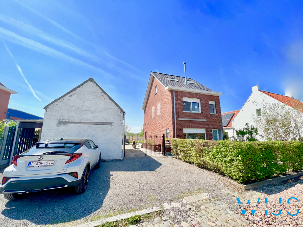 Tof woonhuis op een leuk perceel te MERELBEKE ! 
