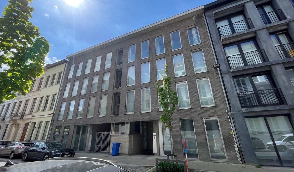 Gelijkvloers kantoor te huur vlakbij het Zuid in Antwerpen