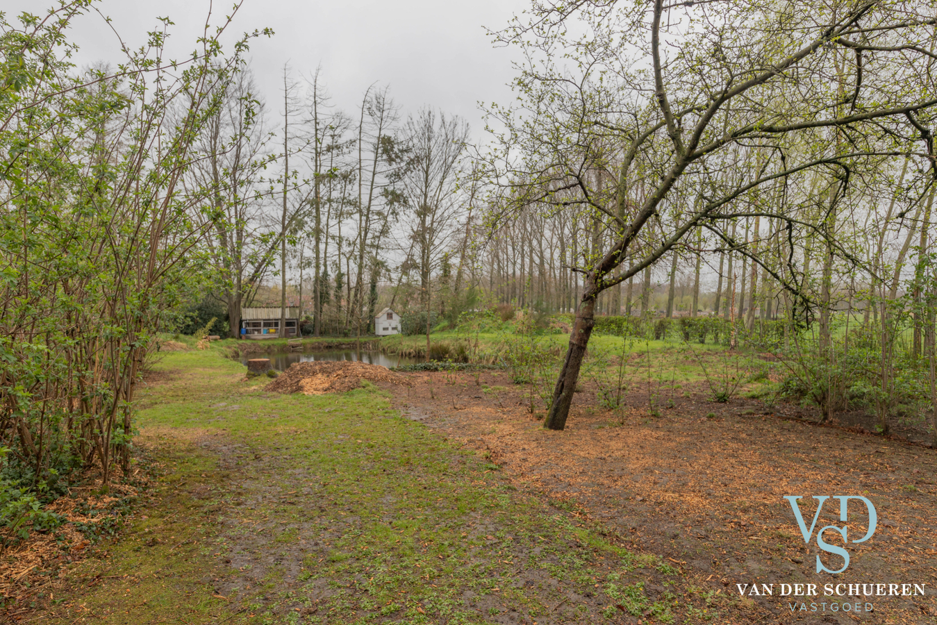 Exceptioneel gelegen eigendom in Makkegem. 