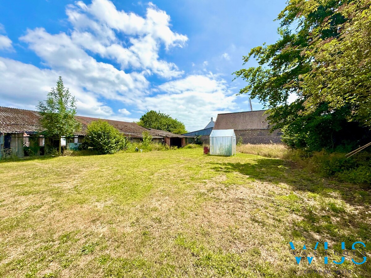 Bouwgrond van 1030m² op TOPLOCATIE ! 