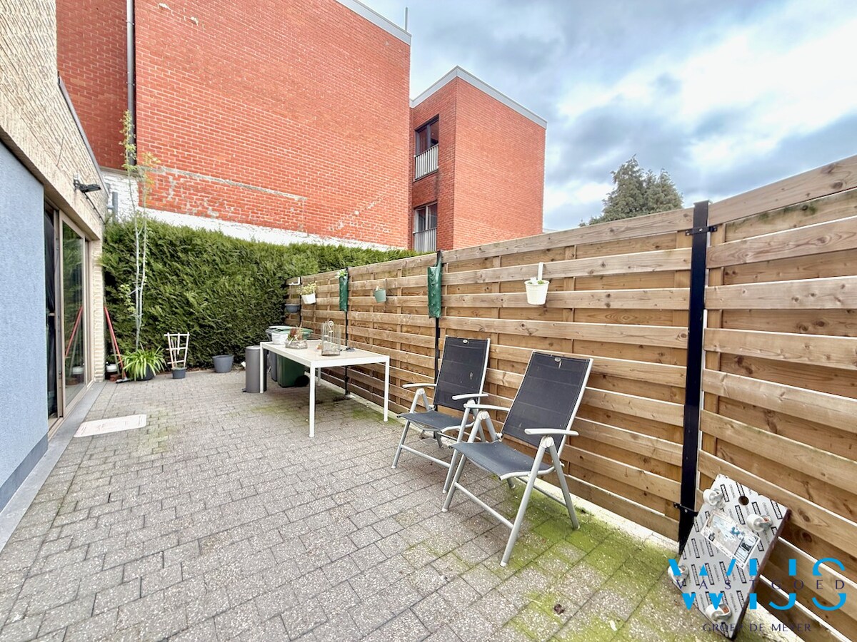 Gelijkvloers appartement met terras te Lochristi ! 