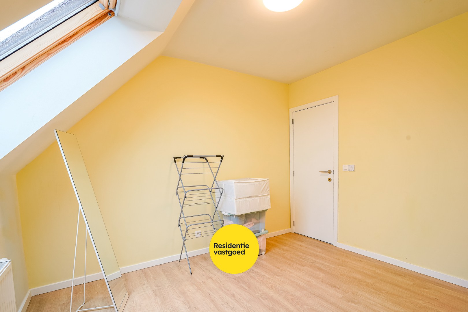 Dakappartement met twee slaapkamers en staanplaats in Ettelgem 