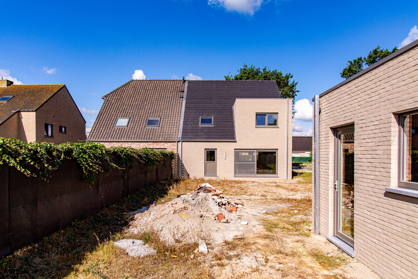 Nieuwbouw gezinswoning  4 slpks, garage en tuin te Maldegem 