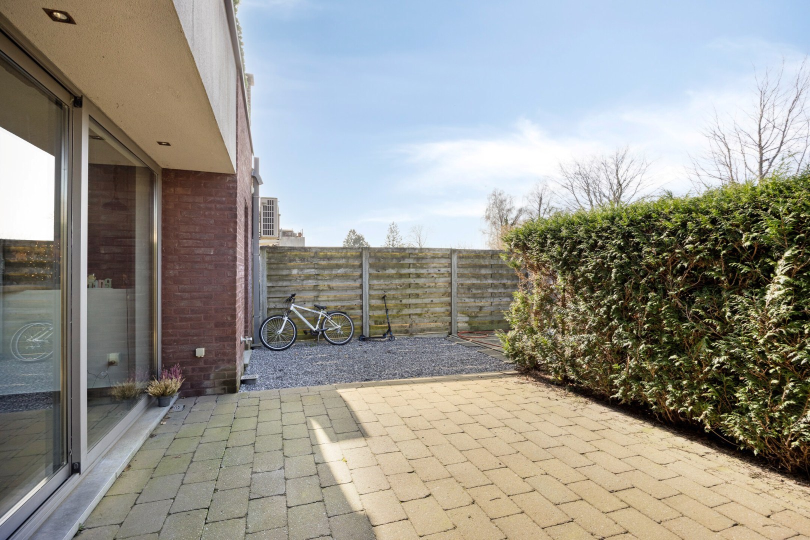 Luxueus gelijkvloers appartement met 2 slpk. in het centrum van Geel 