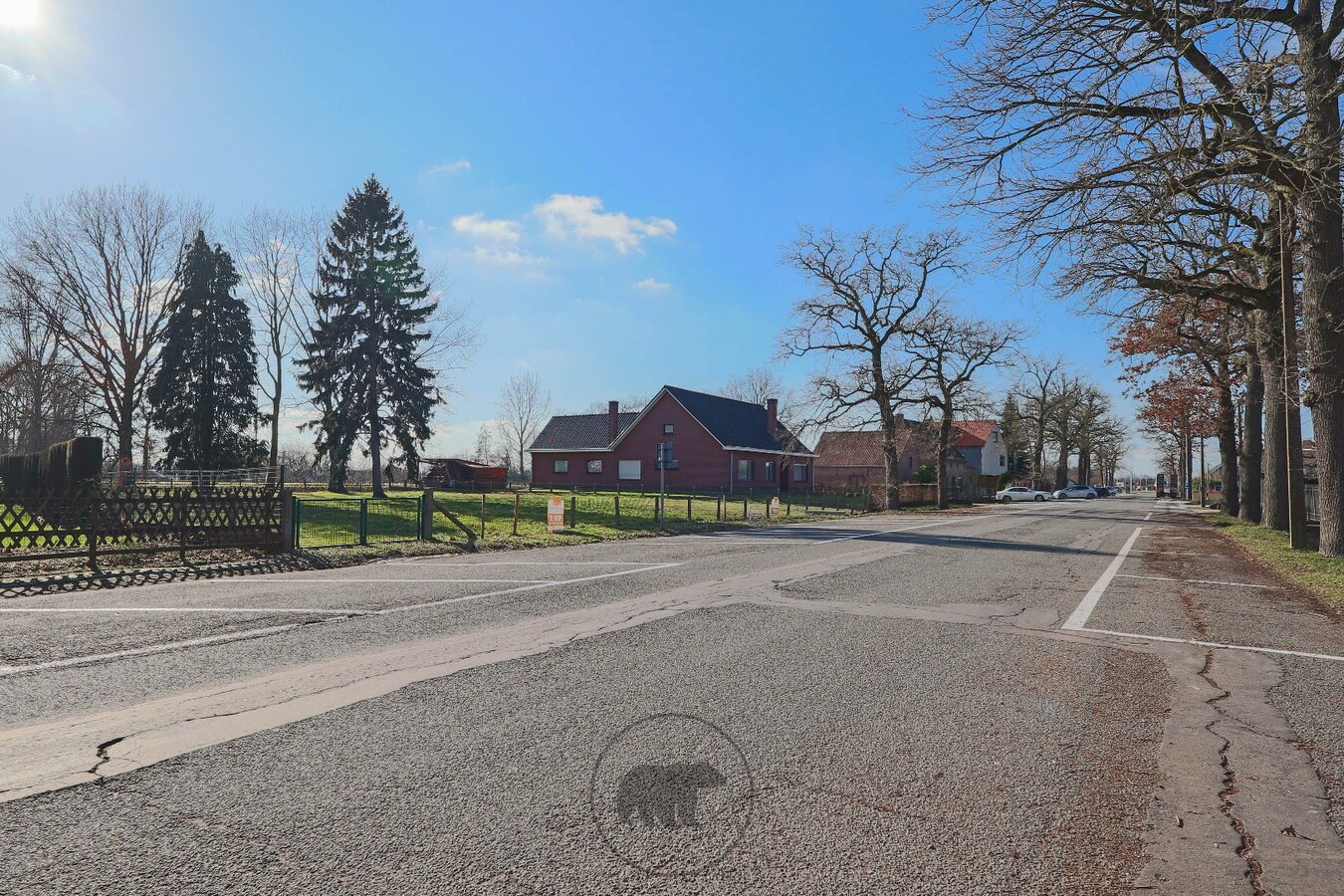 Bouwlot met achterin volwassen eiken (739m) te Lochristi 