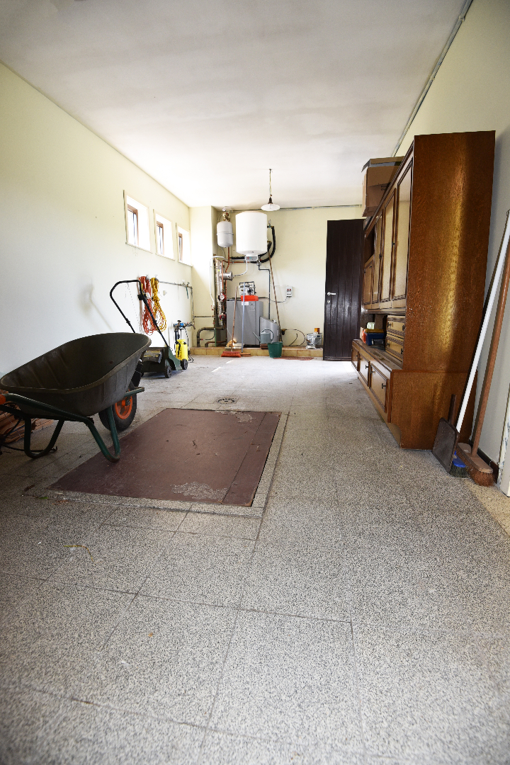 Te renoveren woning op 1.057m²  te Maldegem 