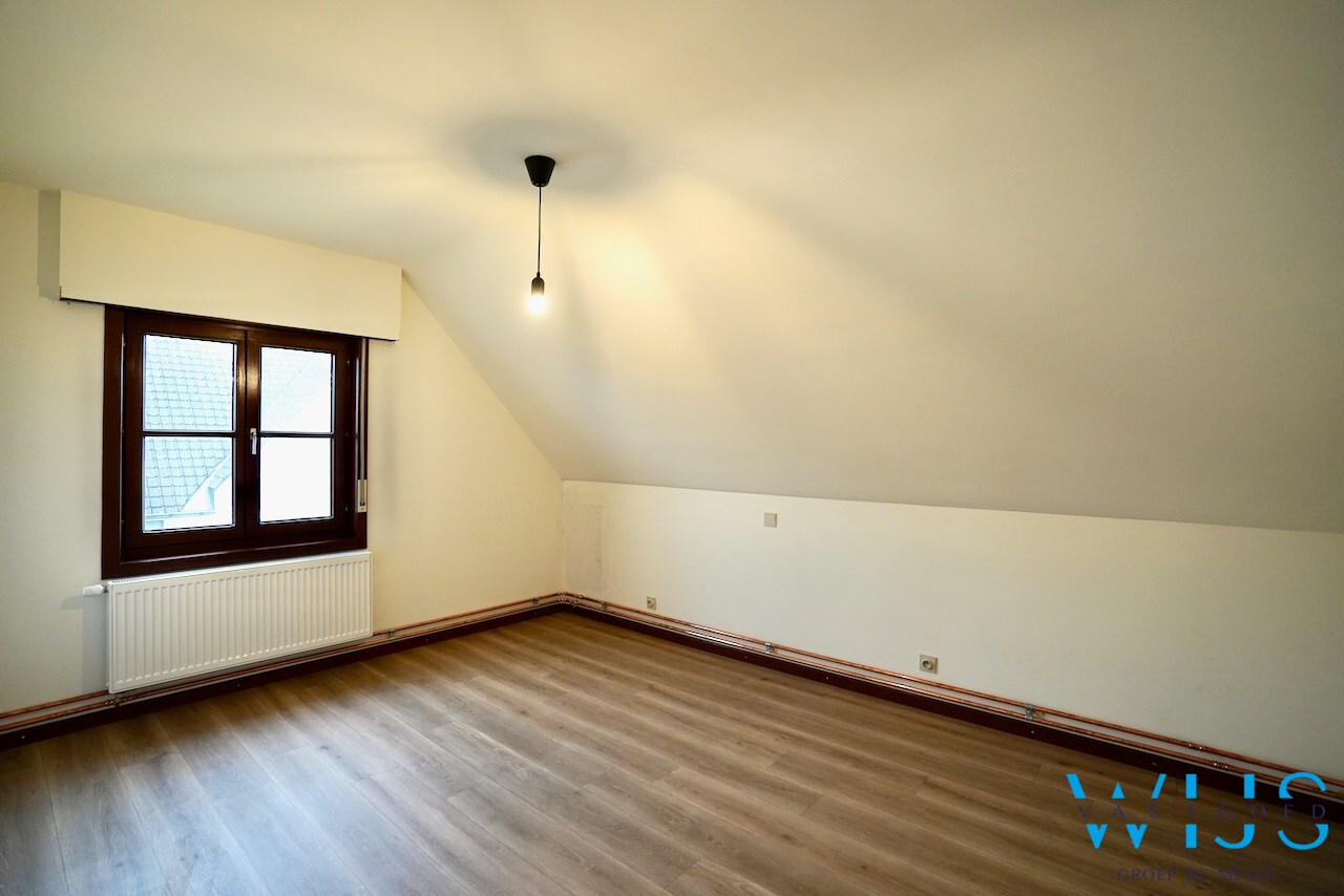 Landelijk gelegen woonhuis op 902m² te ERTVELDE ! 