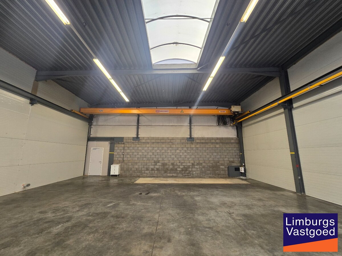 DE WAERDE - KMO UNIT 5 - 377m² - nabij E-314 