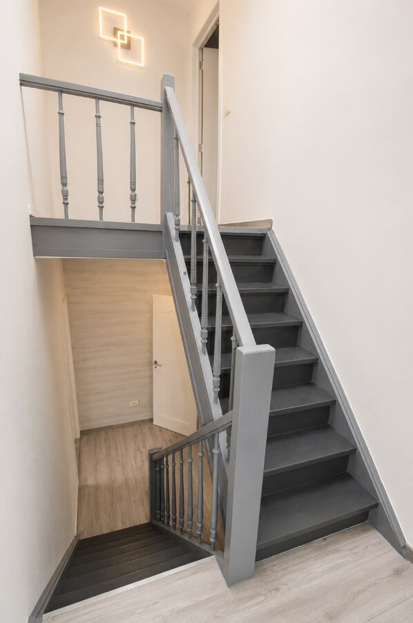 Te koop: Ruime en instapklare gezinswoning met 4 slaapkamers, stadstuin en EPC C in het centrum van Sint-Niklaas 