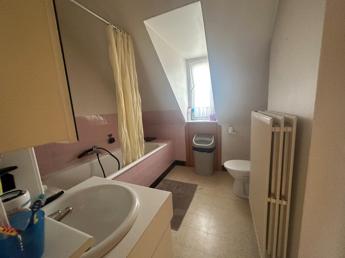 Degelijke halfopen woning met 3 slaapkamers 