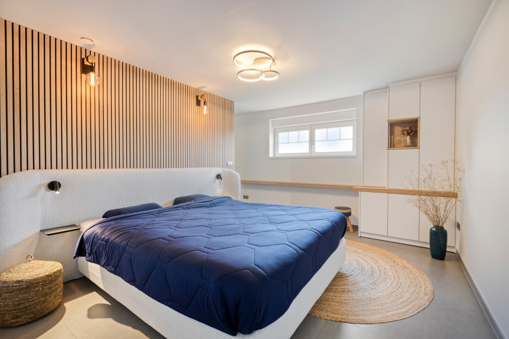 Exclusieve en energiezuinige villa met 5 slpk. in Geel 