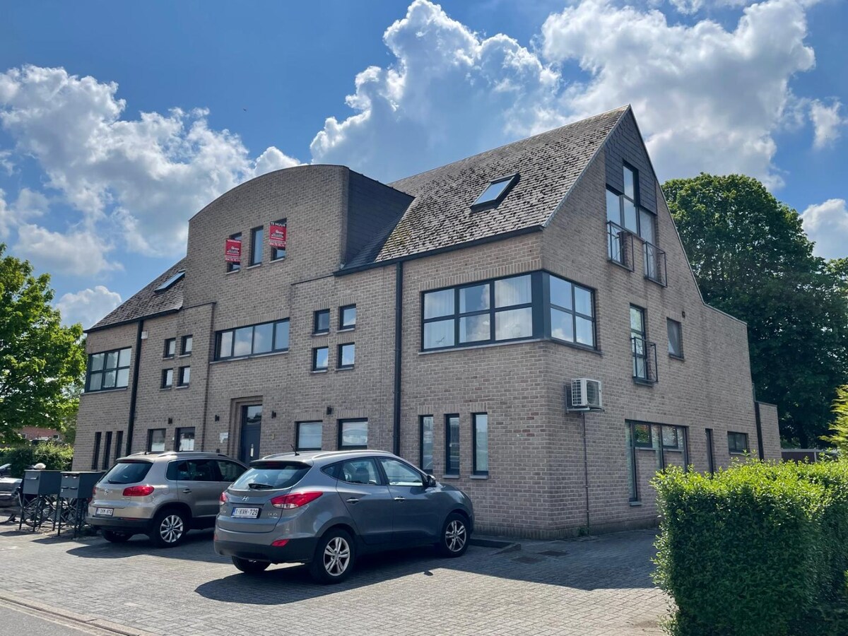 Verhuurd studio - Geel