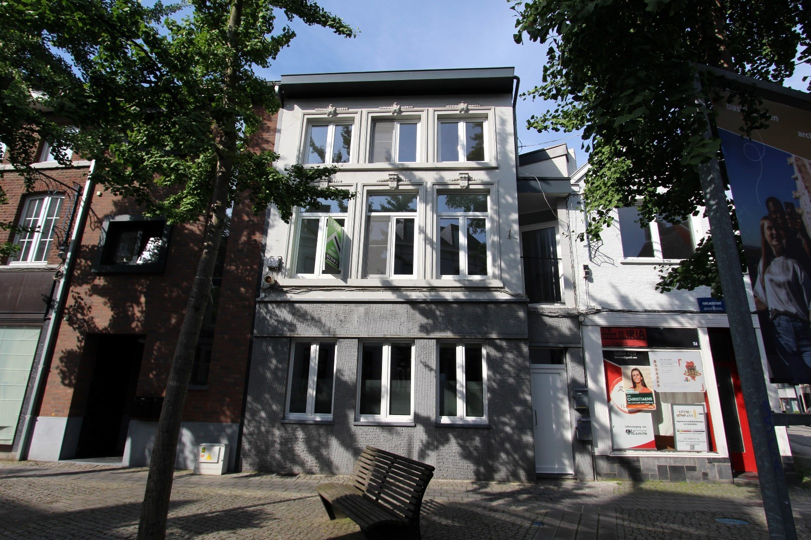 MODERN DUPLEXAPPARTEMENT MET TERRAS IN HET STADSCENTRUM 