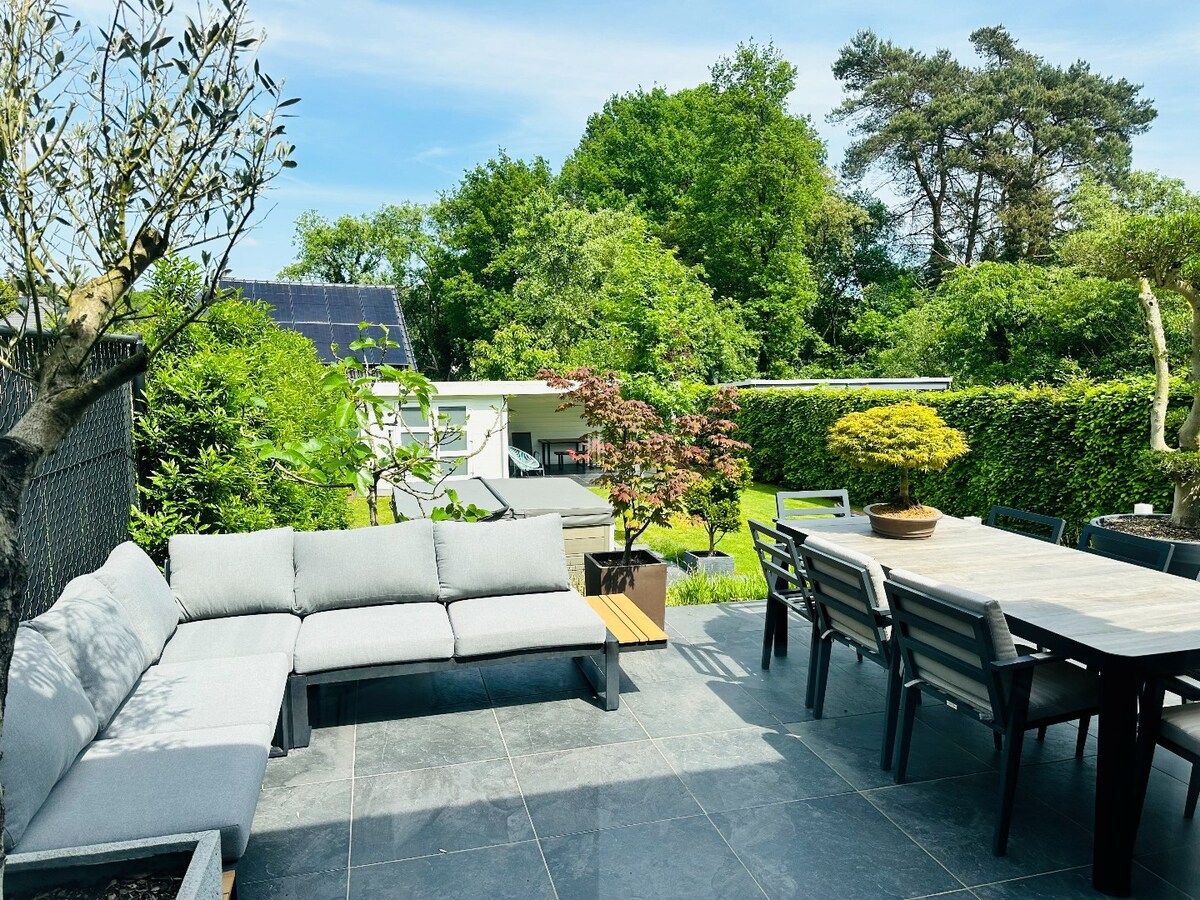 Instapklare gezinswoning op toplocatie in As 