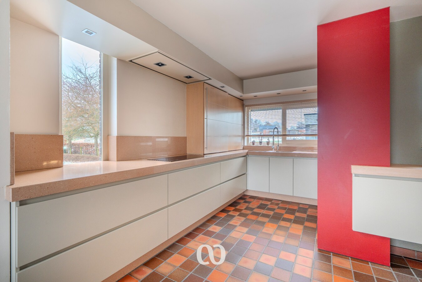 Bijzondere architectenwoning in groene en rustige omgeving 