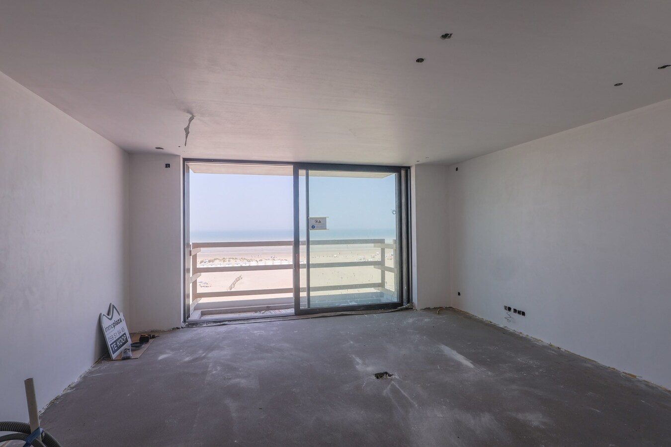 De res. Pure Sea: 7 luxe appartementen met frontaal zeezicht in Oostduinkerke. 