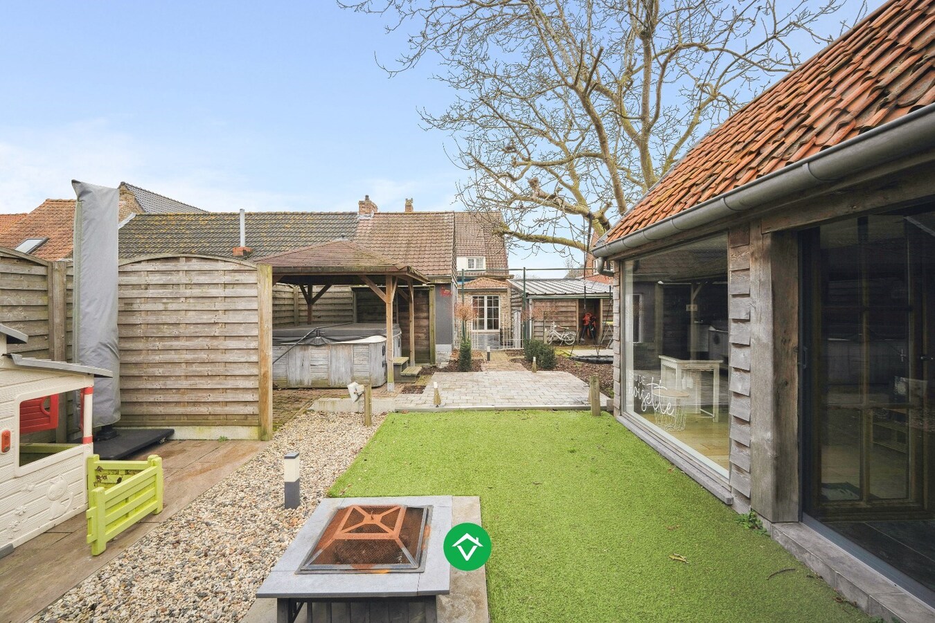 Instapklare woning met 3 slaapkamers en welness te Eernegem 