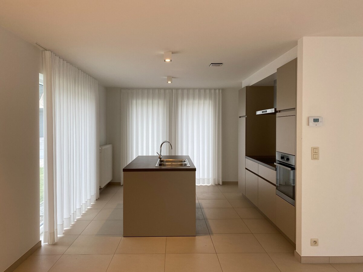 Ruime woning met 3 slaapkamers te Houthulst 