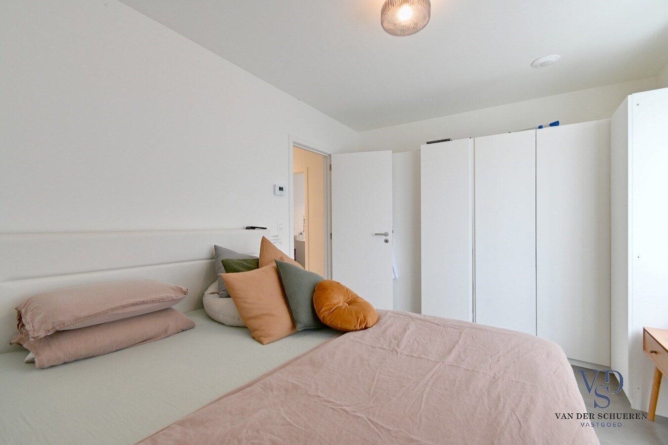 Unieke woning mét tuin in Eke. 