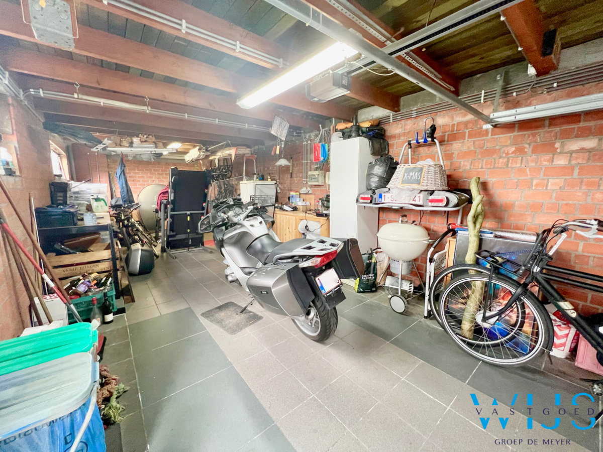 Zeer ruime HOB op een perceel van 934m2 te Evergem ! 